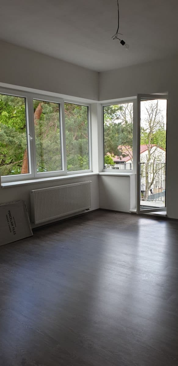 1 bedroom with open-plan kitchen flat to rent, 53 m², Zátopkova, Milovice, Středočeský Region 1 bedroom with open-plan kitchen flat to rent, 53 m², Zátopkova, Milovice, Středočeský Region