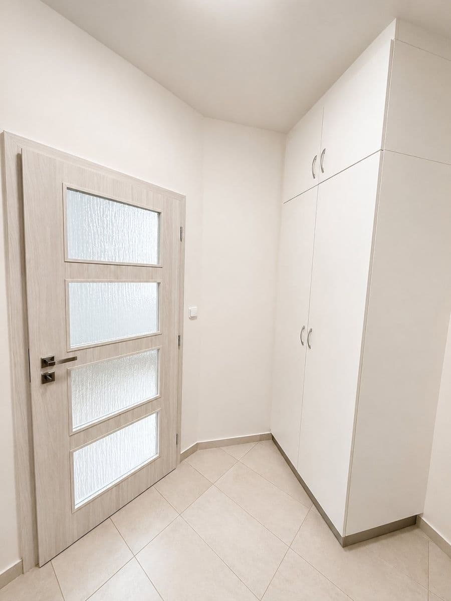Studio flat to rent, 25 m², Mathonova, Brno, Jihomoravský Region Studio flat to rent, 25 m², Mathonova, Brno, Jihomoravský Region