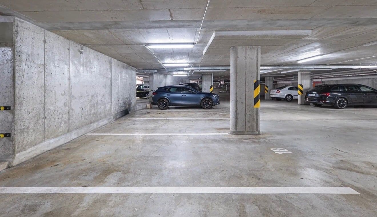 garage to rent, 16 m², Stočesova, Prague, Prague garage to rent, 16 m², Stočesova, Prague, Prague