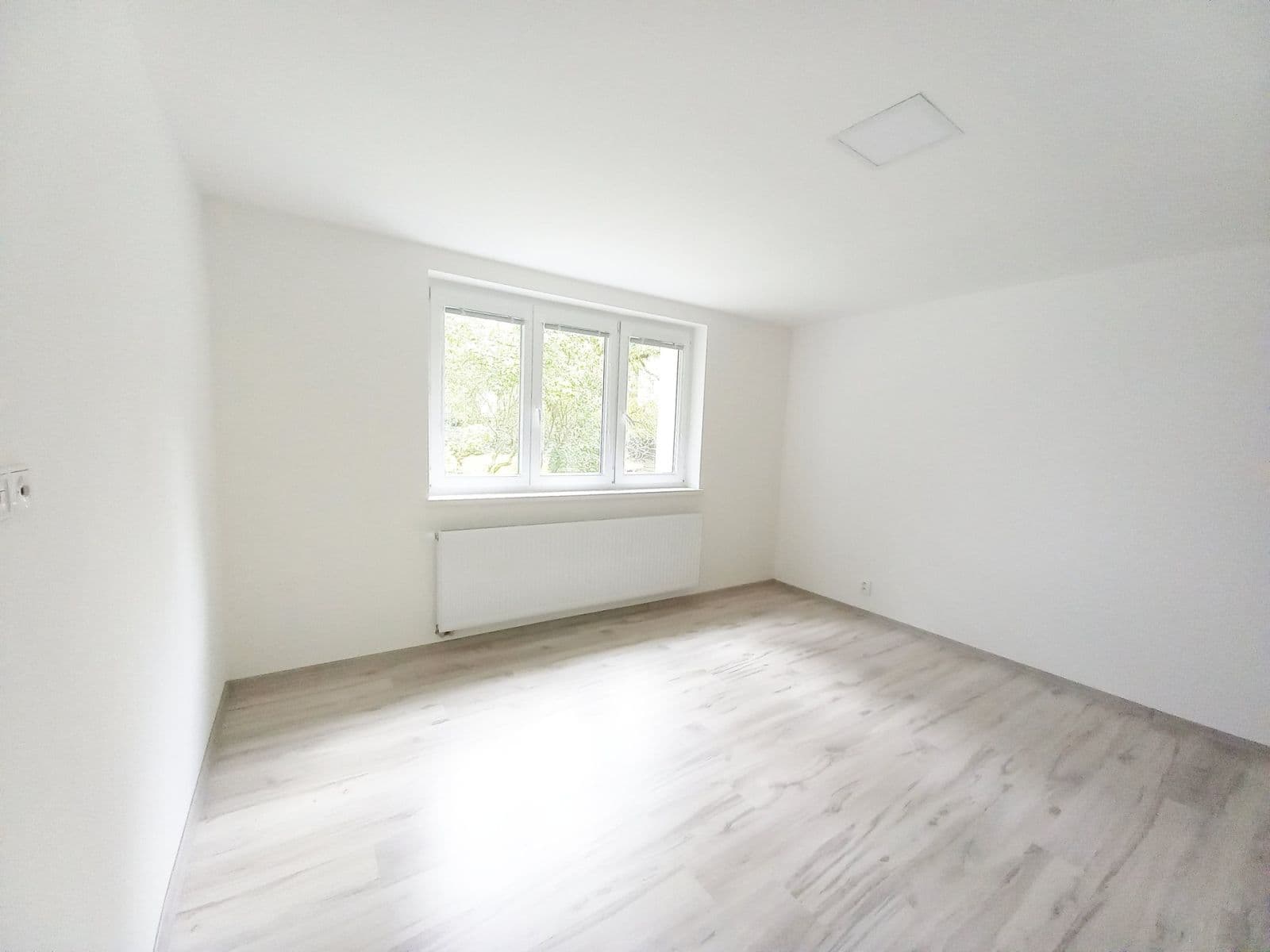 2 bedroom flat to rent, 52 m², U Kina, Říčany, Středočeský Region 2 bedroom flat to rent, 52 m², U Kina, Říčany, Středočeský Region