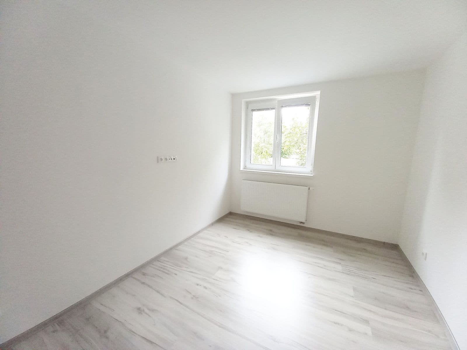 2 bedroom flat to rent, 52 m², U Kina, Říčany, Středočeský Region 2 bedroom flat to rent, 52 m², U Kina, Říčany, Středočeský Region