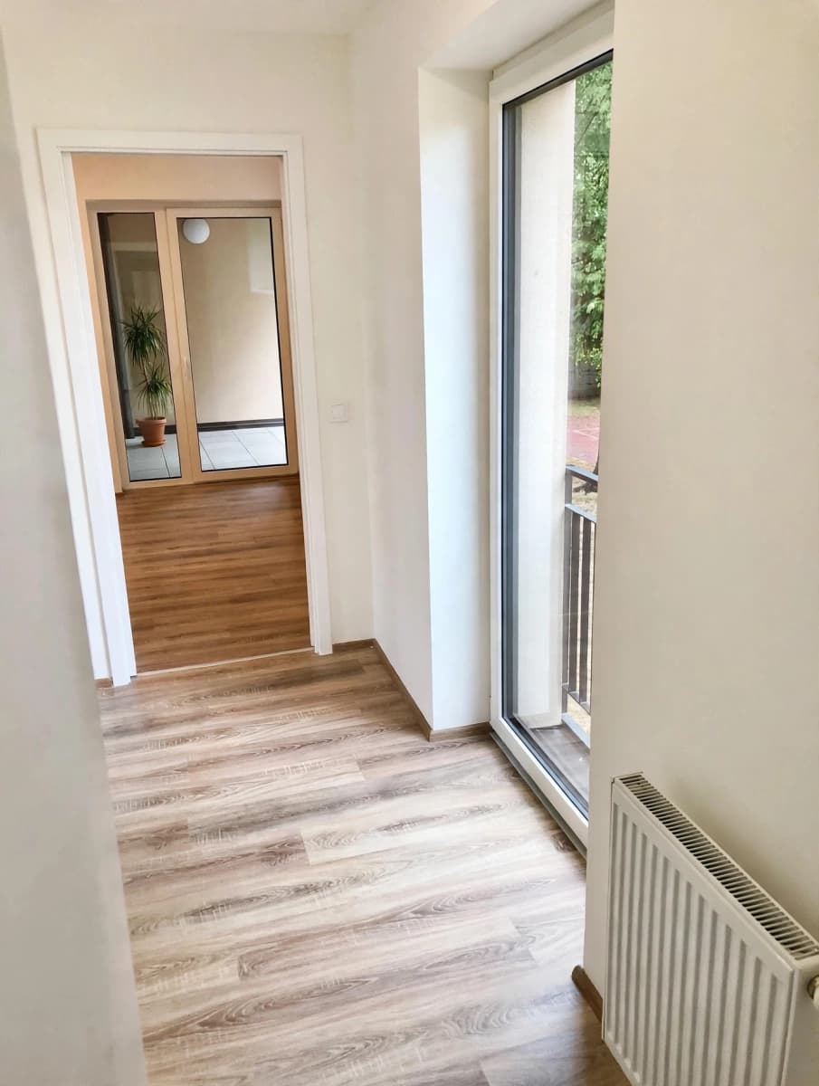 1 bedroom with open-plan kitchen flat to rent, 55 m², Moravanská, Brno, Jihomoravský Region 1 bedroom with open-plan kitchen flat to rent, 55 m², Moravanská, Brno, Jihomoravský Region