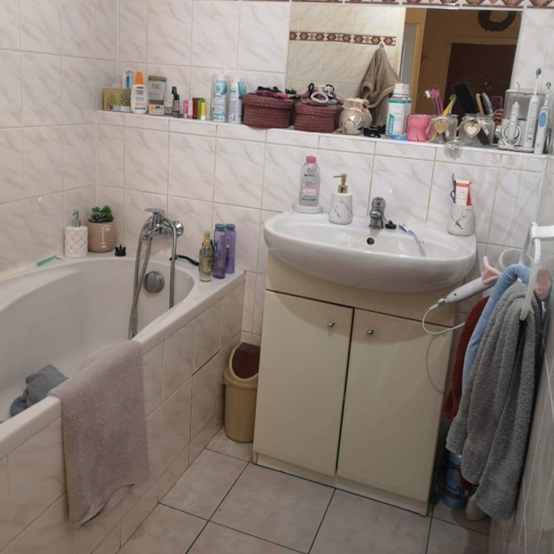 3 bedroom flat to rent, 76 m², Navigátorů, Prague, Prague 3 bedroom flat to rent, 76 m², Navigátorů, Prague, Prague
