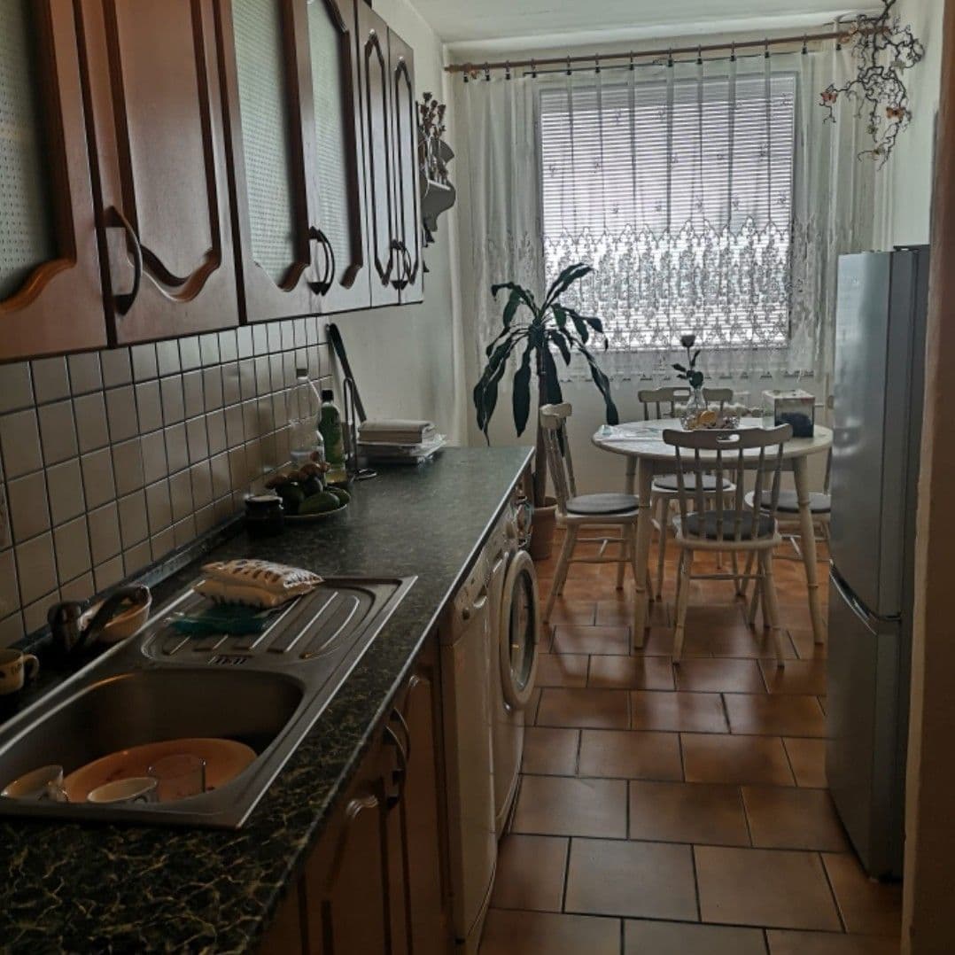 3 bedroom flat to rent, 76 m², Navigátorů, Prague, Prague 3 bedroom flat to rent, 76 m², Navigátorů, Prague, Prague