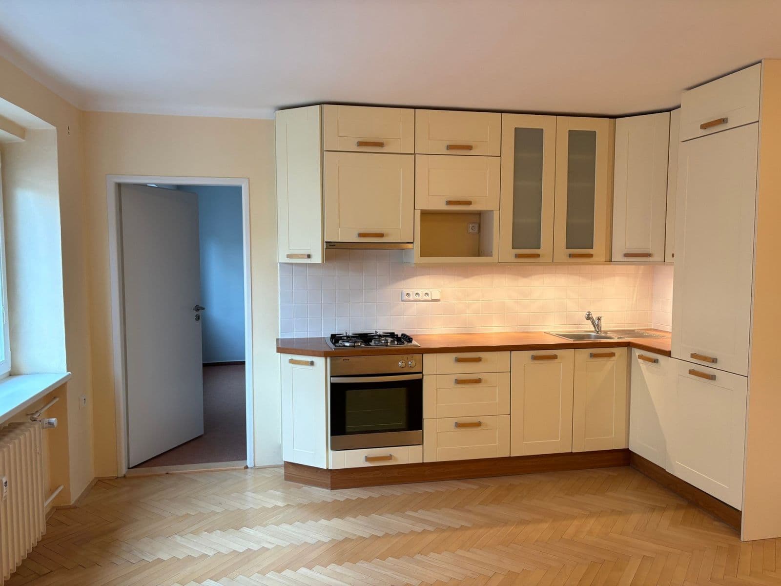 2 bedroom with open-plan kitchen flat to rent, 70 m², Vančurova, Olomouc, Olomoucký Region 2 bedroom with open-plan kitchen flat to rent, 70 m², Vančurova, Olomouc, Olomoucký Region