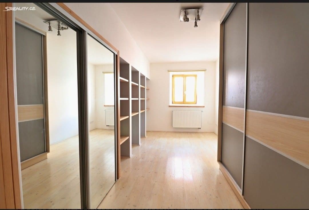 2 bedroom with open-plan kitchen flat to rent, 80 m², 5. května, Horšovský Týn, Plzeňský Region 2 bedroom with open-plan kitchen flat to rent, 80 m², 5. května, Horšovský Týn, Plzeňský Region