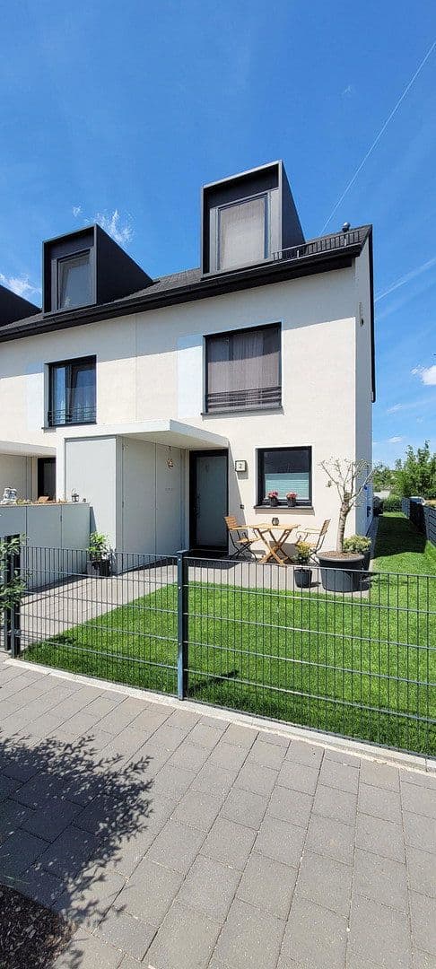 house for sale, 145 m², Zukowostraße 2, D - 90530 Wendelstein / Bayern, Wendelstein, Bavaria house for sale, 145 m², Zukowostraße 2, D - 90530 Wendelstein / Bayern, Wendelstein, Bavaria