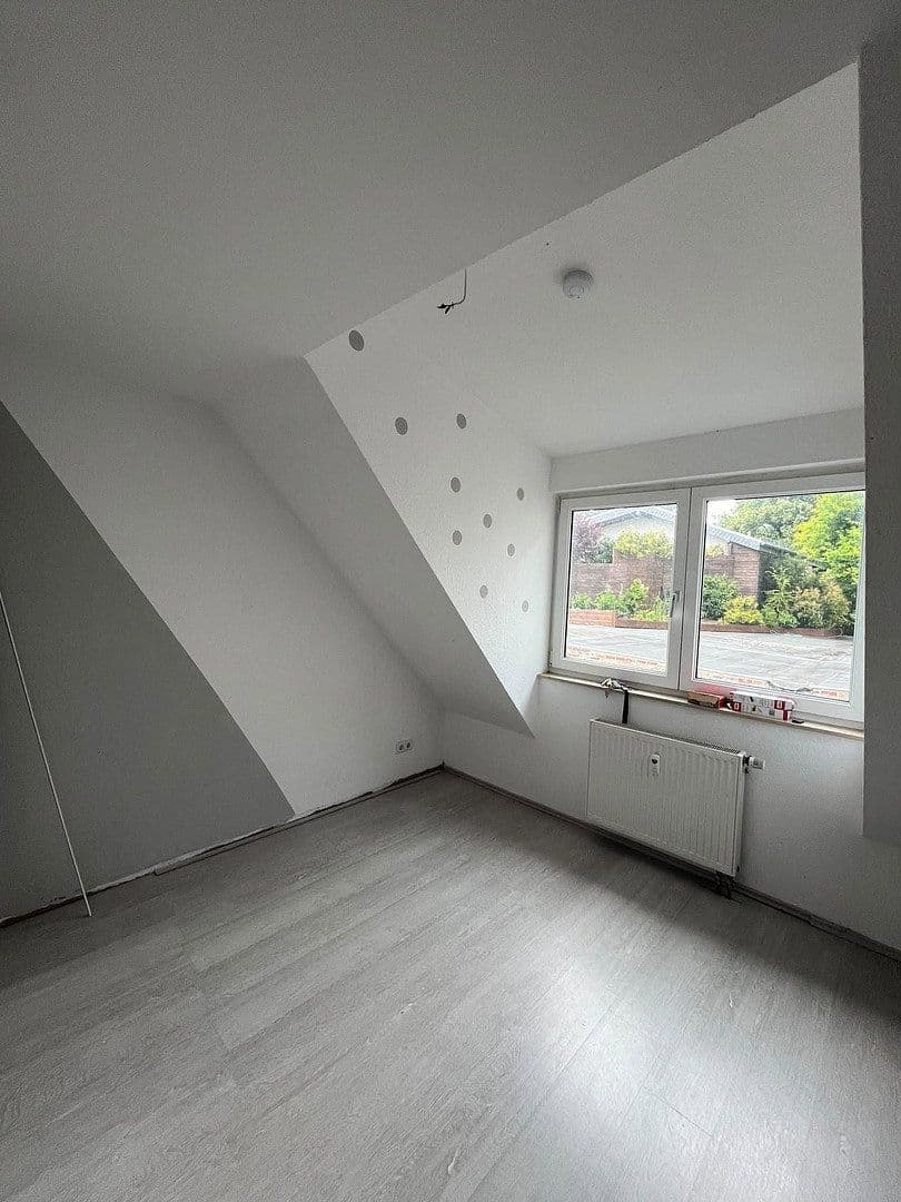 4 bedroom flat to rent, 97 m², Klimmweg 10, Wuppertal, North Rhine-Westphalia 4 bedroom flat to rent, 97 m², Klimmweg 10, Wuppertal, North Rhine-Westphalia