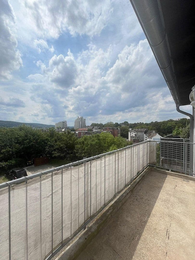 4 bedroom flat to rent, 97 m², Klimmweg 10, Wuppertal, North Rhine-Westphalia 4 bedroom flat to rent, 97 m², Klimmweg 10, Wuppertal, North Rhine-Westphalia