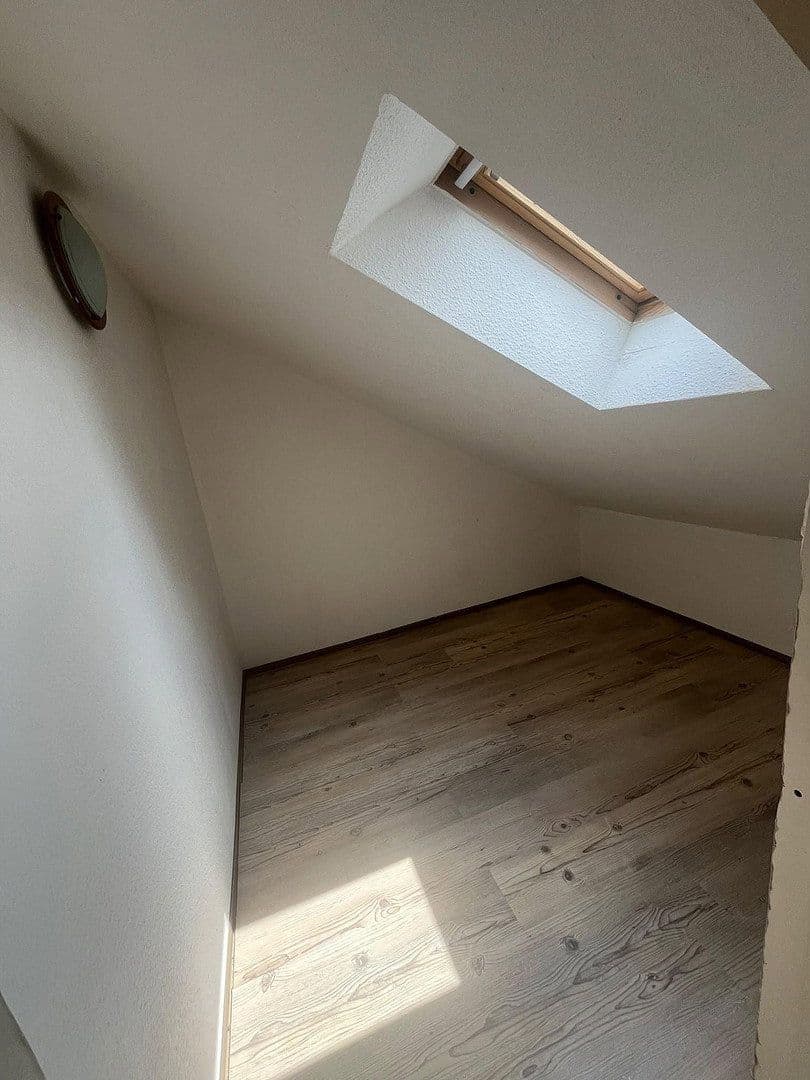 4 bedroom flat to rent, 97 m², Klimmweg 10, Wuppertal, North Rhine-Westphalia 4 bedroom flat to rent, 97 m², Klimmweg 10, Wuppertal, North Rhine-Westphalia