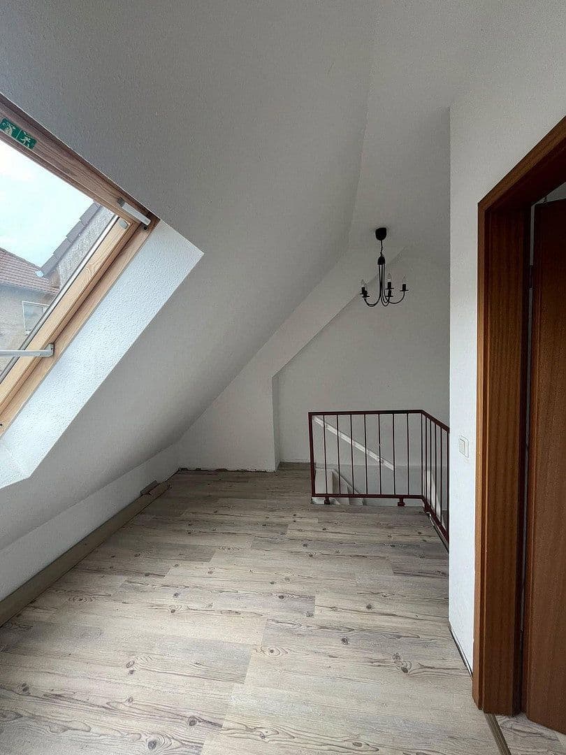 4 bedroom flat to rent, 97 m², Klimmweg 10, Wuppertal, North Rhine-Westphalia 4 bedroom flat to rent, 97 m², Klimmweg 10, Wuppertal, North Rhine-Westphalia