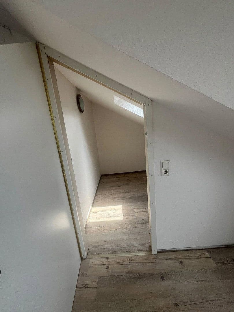 4 bedroom flat to rent, 97 m², Klimmweg 10, Wuppertal, North Rhine-Westphalia 4 bedroom flat to rent, 97 m², Klimmweg 10, Wuppertal, North Rhine-Westphalia