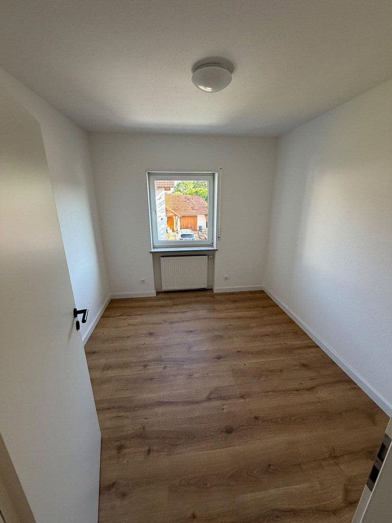 4 bedroom flat to rent, 100 m², Finkenweg, Elsenfeld, Bavaria 4 bedroom flat to rent, 100 m², Finkenweg, Elsenfeld, Bavaria