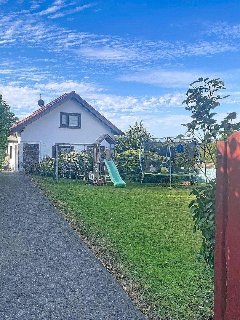 house for sale, 120 m², Schaberger Straße 81, Solingen, North Rhine-Westphalia house for sale, 120 m², Schaberger Straße 81, Solingen, North Rhine-Westphalia