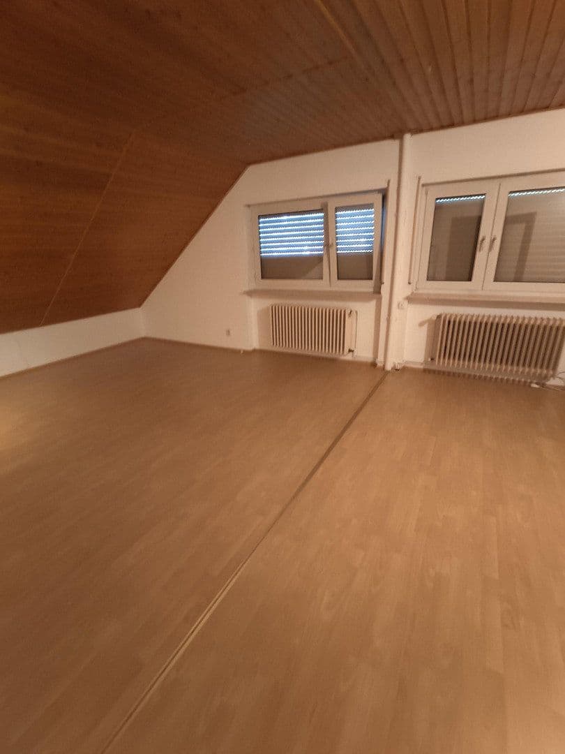 house to rent, 250 m², Offenbach-Rumpenheim, Hesse house to rent, 250 m², Offenbach-Rumpenheim, Hesse