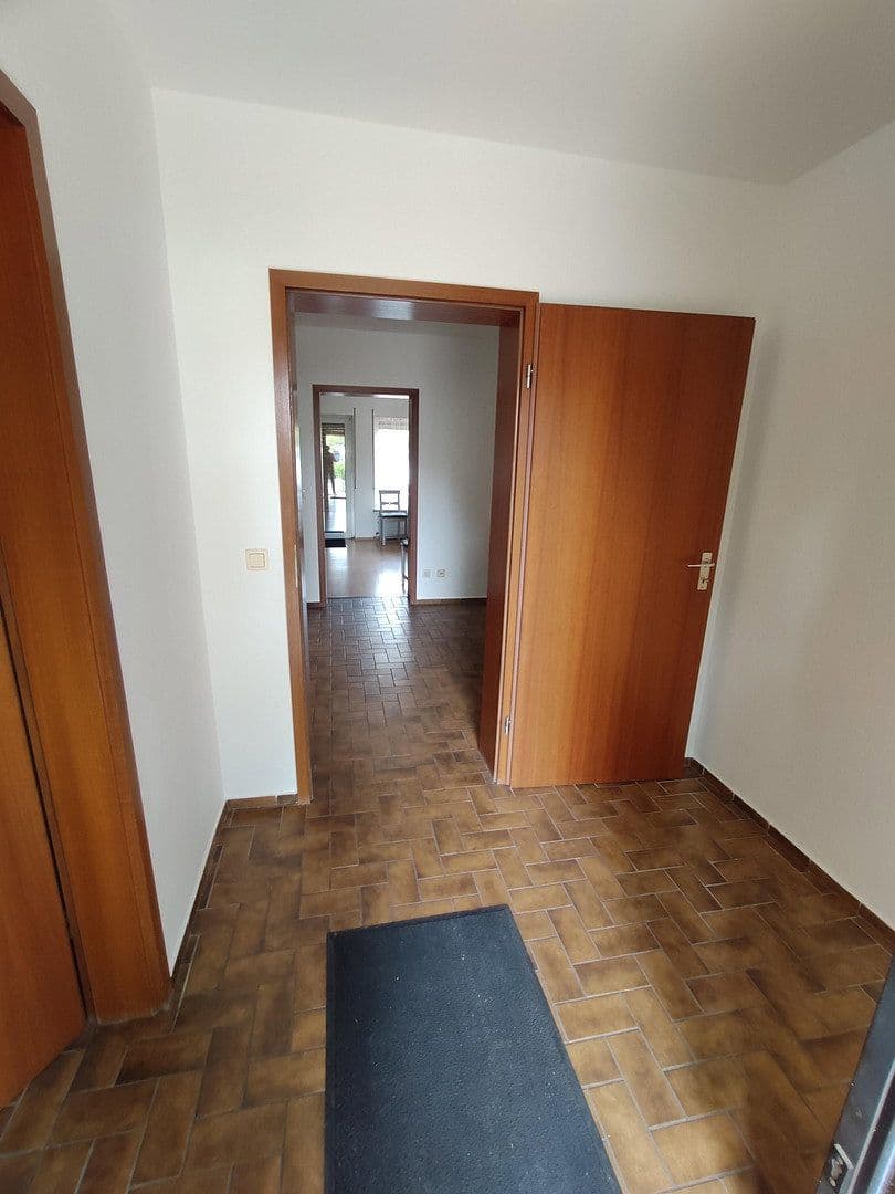 house to rent, 250 m², Offenbach-Rumpenheim, Hesse house to rent, 250 m², Offenbach-Rumpenheim, Hesse