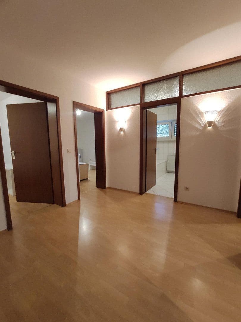 house to rent, 250 m², Offenbach-Rumpenheim, Hesse house to rent, 250 m², Offenbach-Rumpenheim, Hesse