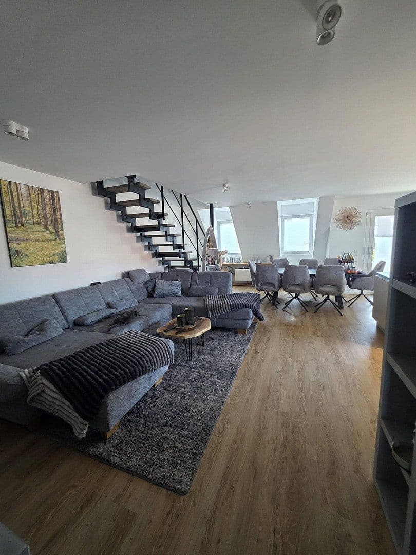 3 bedroom with open-plan kitchen flat to rent, 110 m², Krähenstraße 7, Fellbach, Baden-Württemberg 3 bedroom with open-plan kitchen flat to rent, 110 m², Krähenstraße 7, Fellbach, Baden-Württemberg
