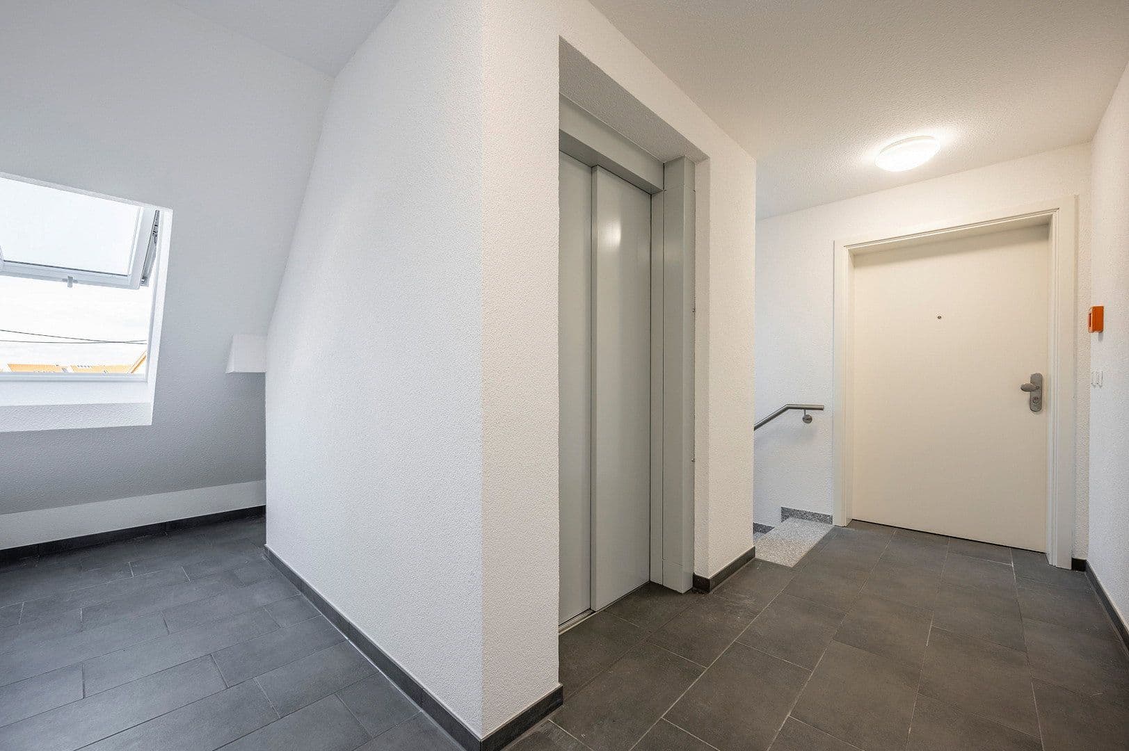 3 bedroom with open-plan kitchen flat to rent, 110 m², Krähenstraße 7, Fellbach, Baden-Württemberg 3 bedroom with open-plan kitchen flat to rent, 110 m², Krähenstraße 7, Fellbach, Baden-Württemberg