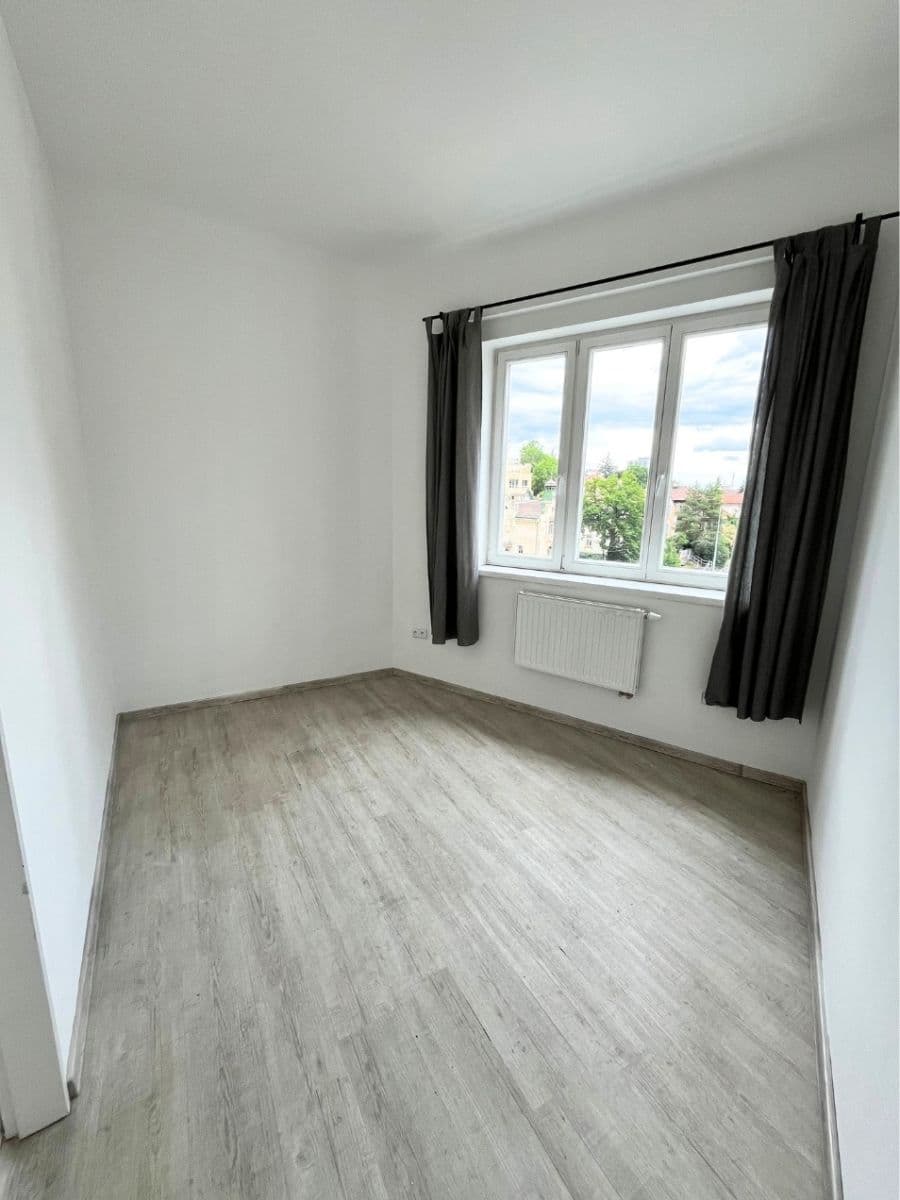 1 bedroom with open-plan kitchen flat to rent, 53 m², Černokostelecká, Prague, Prague 1 bedroom with open-plan kitchen flat to rent, 53 m², Černokostelecká, Prague, Prague