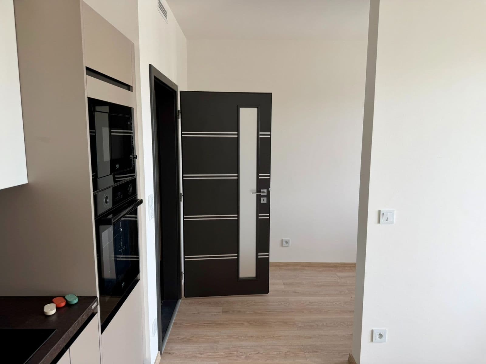 Studio flat to rent, 31 m², Arnošta Staňka, Prague, Prague Studio flat to rent, 31 m², Arnošta Staňka, Prague, Prague