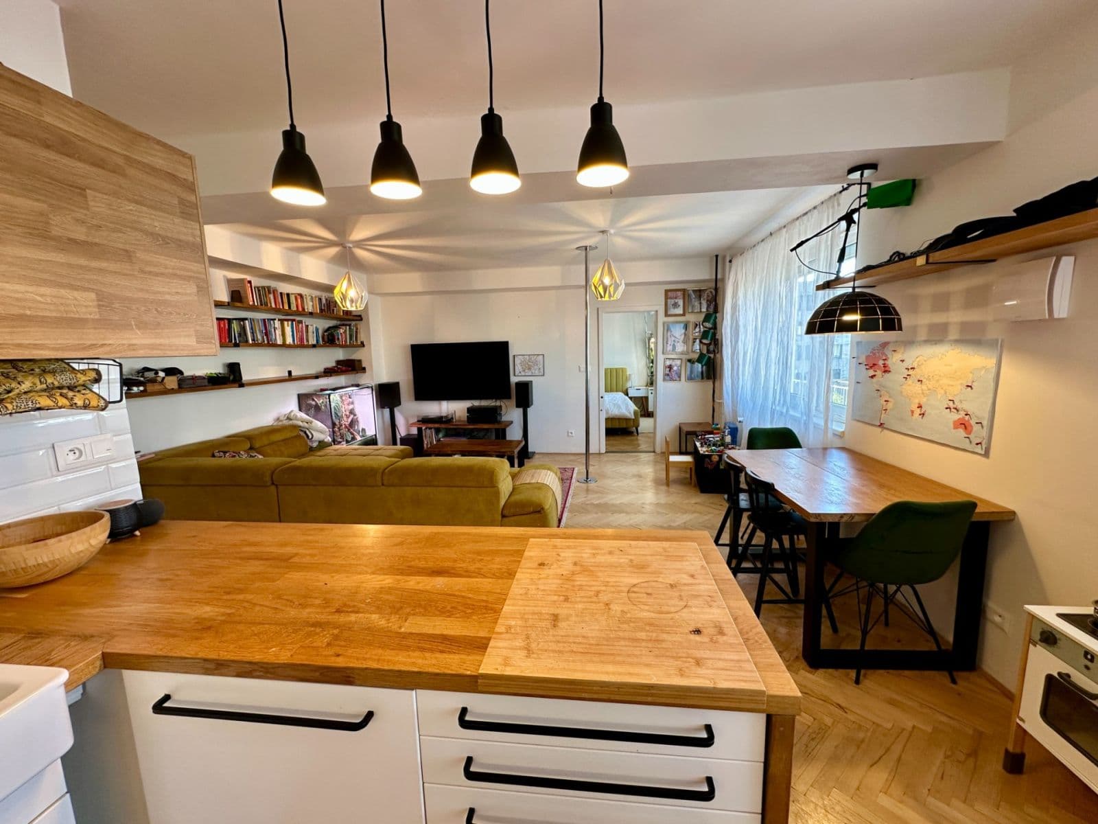 2 bedroom with open-plan kitchen flat to rent, 94 m², Vrbenského, Prague, Prague 2 bedroom with open-plan kitchen flat to rent, 94 m², Vrbenského, Prague, Prague