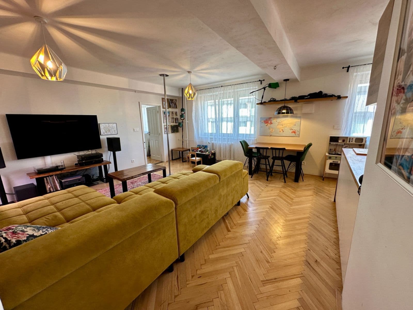 2 bedroom with open-plan kitchen flat to rent, 94 m², Vrbenského, Prague, Prague 2 bedroom with open-plan kitchen flat to rent, 94 m², Vrbenského, Prague, Prague