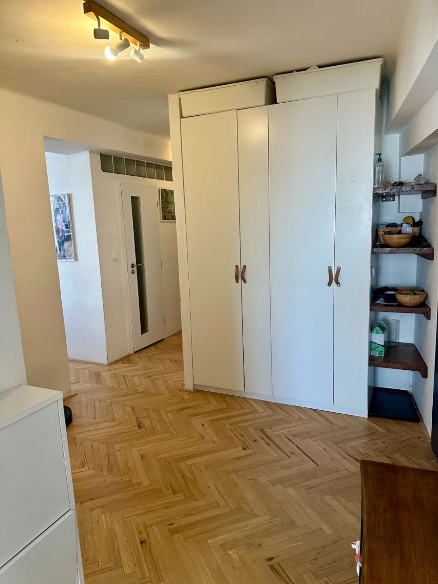 2 bedroom with open-plan kitchen flat to rent, 94 m², Vrbenského, Prague, Prague 2 bedroom with open-plan kitchen flat to rent, 94 m², Vrbenského, Prague, Prague
