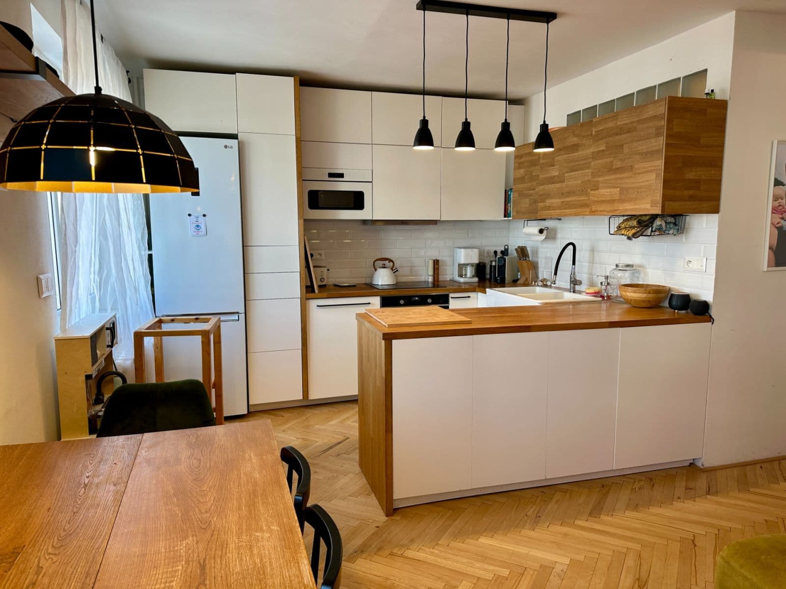 2 bedroom with open-plan kitchen flat to rent, 94 m², Vrbenského, Prague, Prague 2 bedroom with open-plan kitchen flat to rent, 94 m², Vrbenského, Prague, Prague