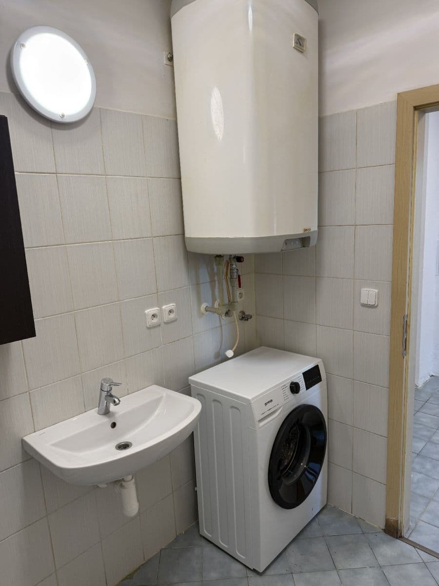 1 bedroom with open-plan kitchen flat to rent, 55 m², Cejl, Brno, Jihomoravský Region 1 bedroom with open-plan kitchen flat to rent, 55 m², Cejl, Brno, Jihomoravský Region