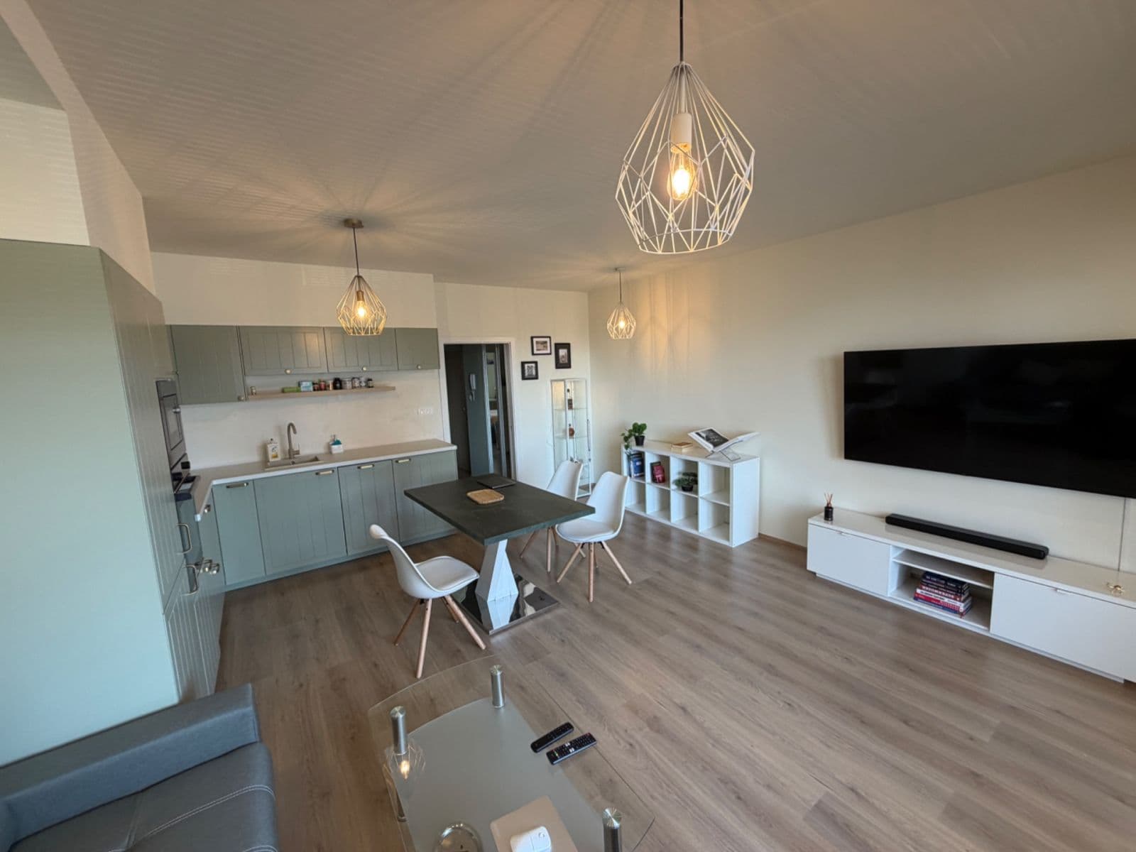 1 bedroom with open-plan kitchen flat to rent, 58 m², Zlochova, Prague, Prague 1 bedroom with open-plan kitchen flat to rent, 58 m², Zlochova, Prague, Prague