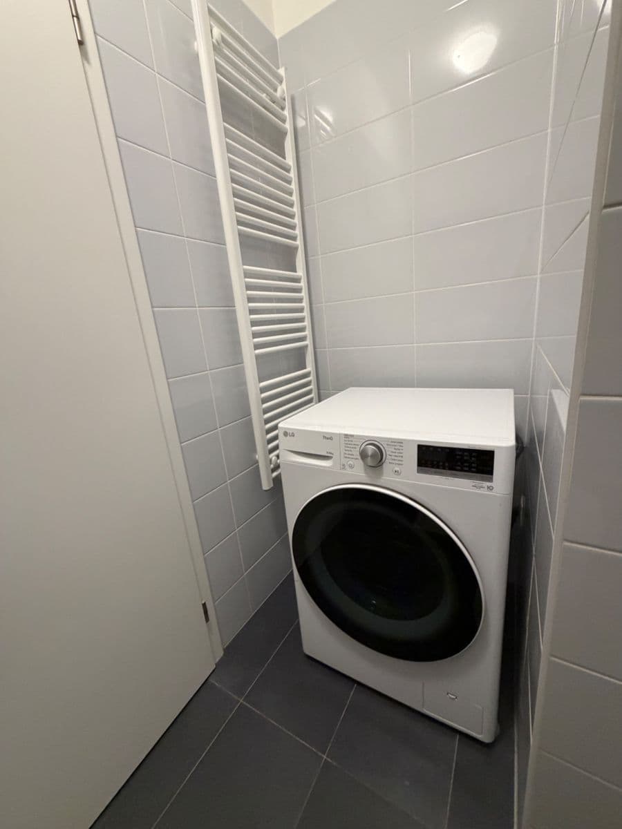 1 bedroom with open-plan kitchen flat to rent, 58 m², Zlochova, Prague, Prague 1 bedroom with open-plan kitchen flat to rent, 58 m², Zlochova, Prague, Prague