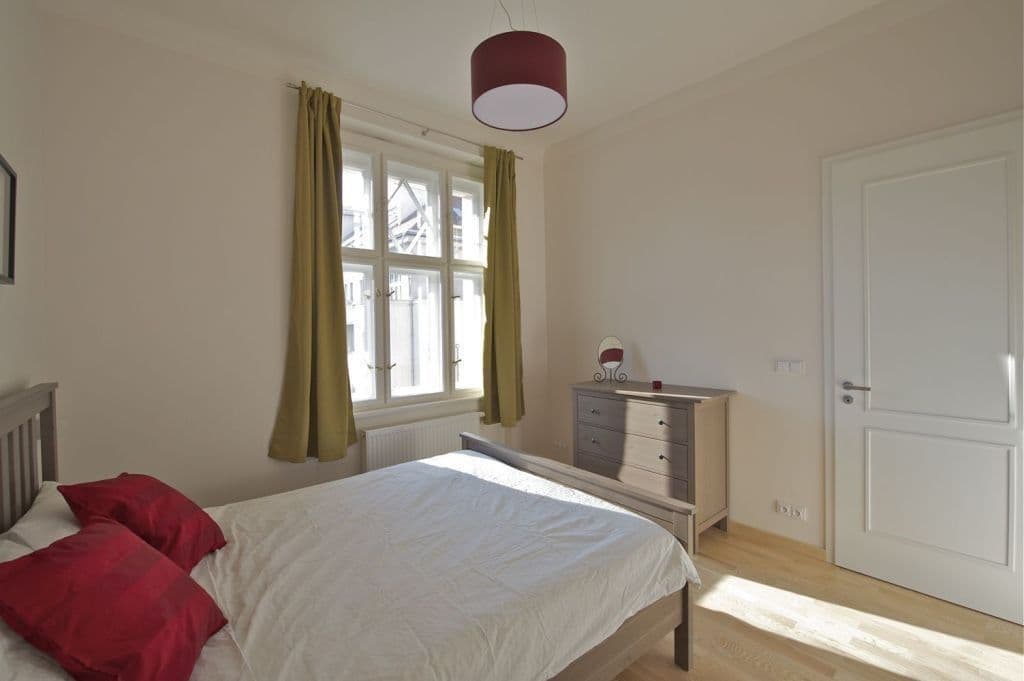 1 bedroom with open-plan kitchen flat to rent, 50 m², Kafkova, Prague, Prague 1 bedroom with open-plan kitchen flat to rent, 50 m², Kafkova, Prague, Prague
