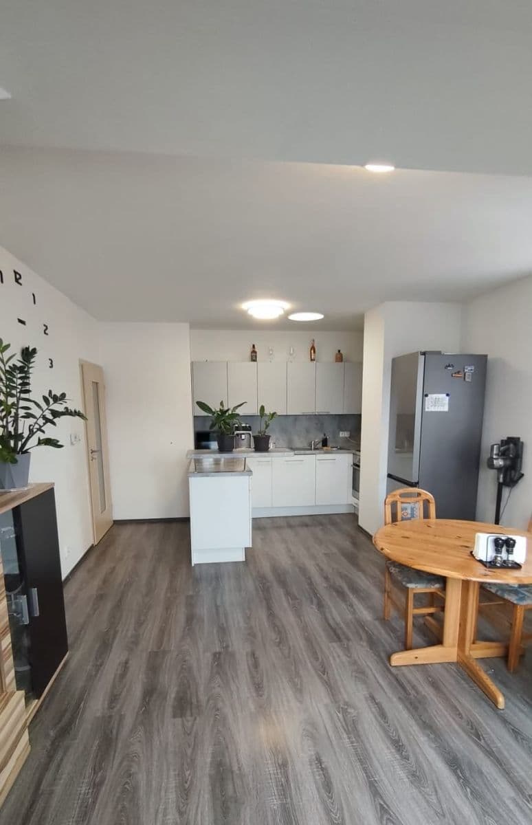 1 bedroom with open-plan kitchen flat to rent, 57 m², Hlávkova, Přeštice, Plzeňský Region 1 bedroom with open-plan kitchen flat to rent, 57 m², Hlávkova, Přeštice, Plzeňský Region