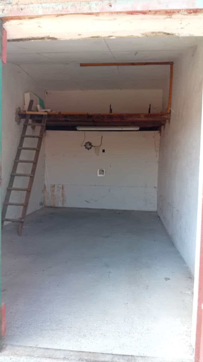 garage for sale, 23 m², Mníšek pod Brdy, Středočeský Region garage for sale, 23 m², Mníšek pod Brdy, Středočeský Region