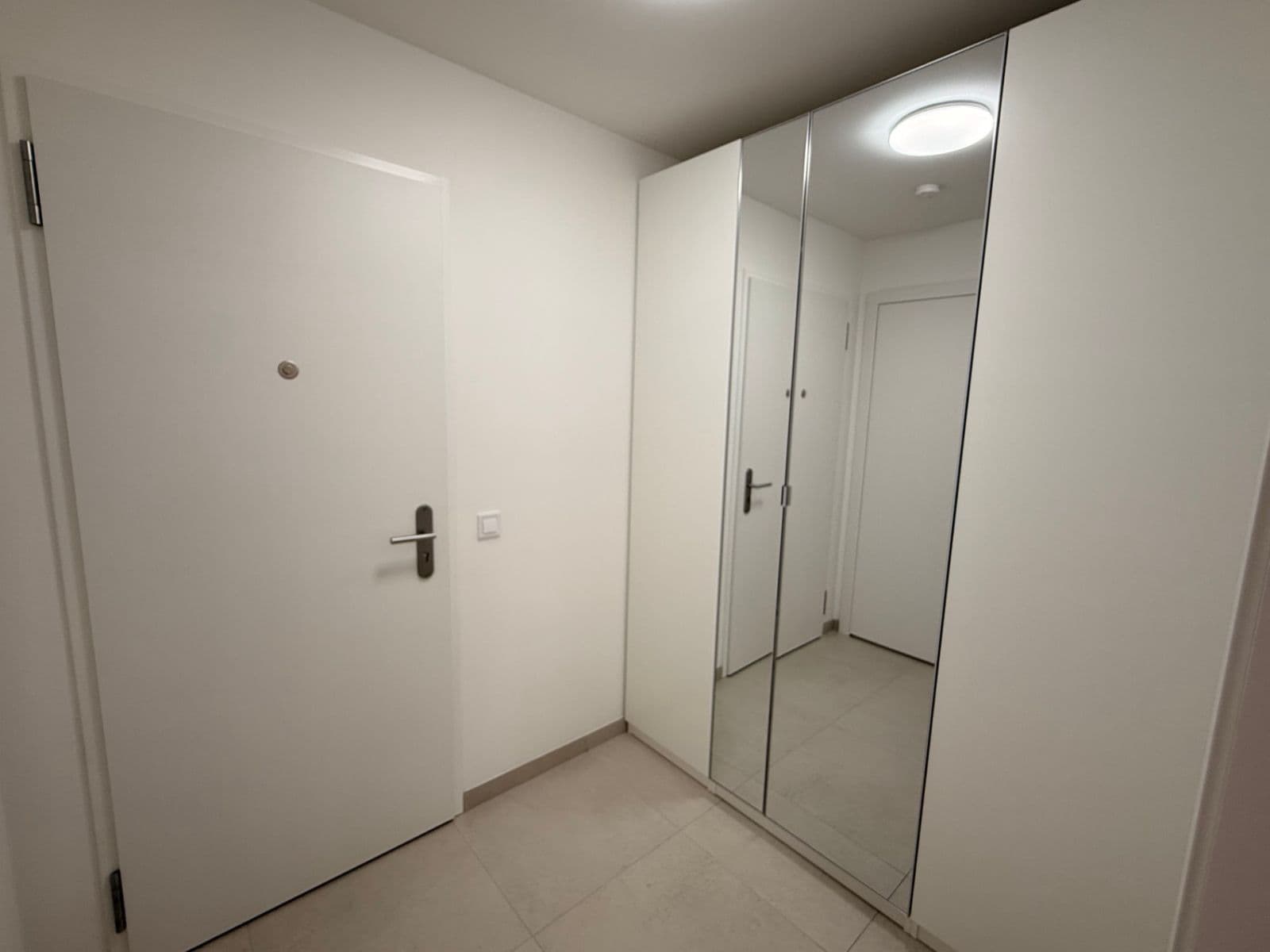 Studio flat to rent, 34 m², Roháčova, Prague, Prague Studio flat to rent, 34 m², Roháčova, Prague, Prague
