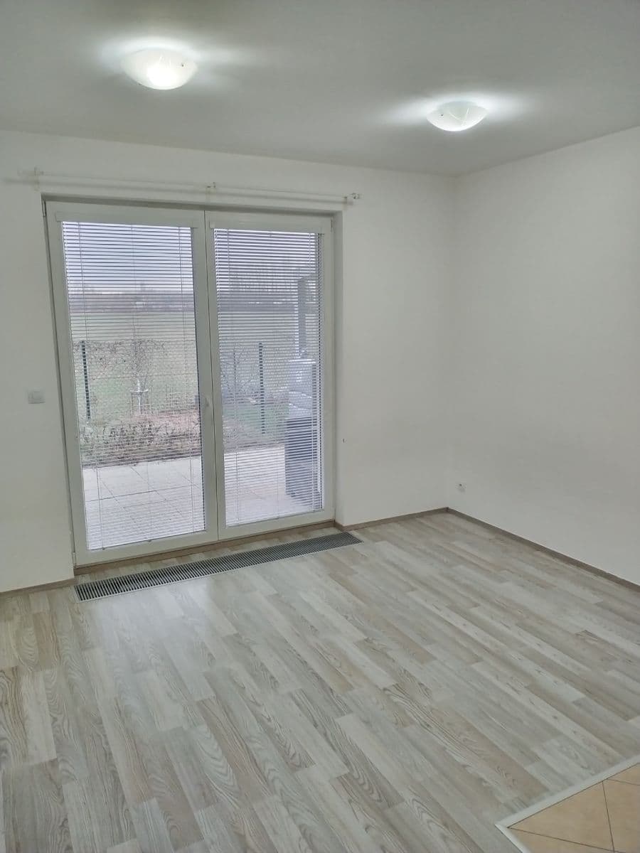 Studio flat to rent, 26 m², Kadečkové, Prague, Prague Studio flat to rent, 26 m², Kadečkové, Prague, Prague
