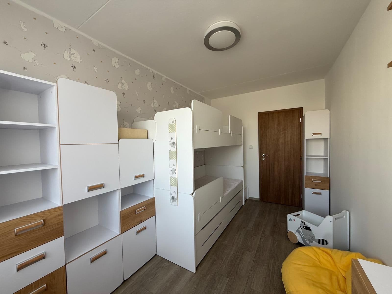 2 bedroom with open-plan kitchen flat to rent, 70 m², Pod Jarovem, Prague, Prague 2 bedroom with open-plan kitchen flat to rent, 70 m², Pod Jarovem, Prague, Prague