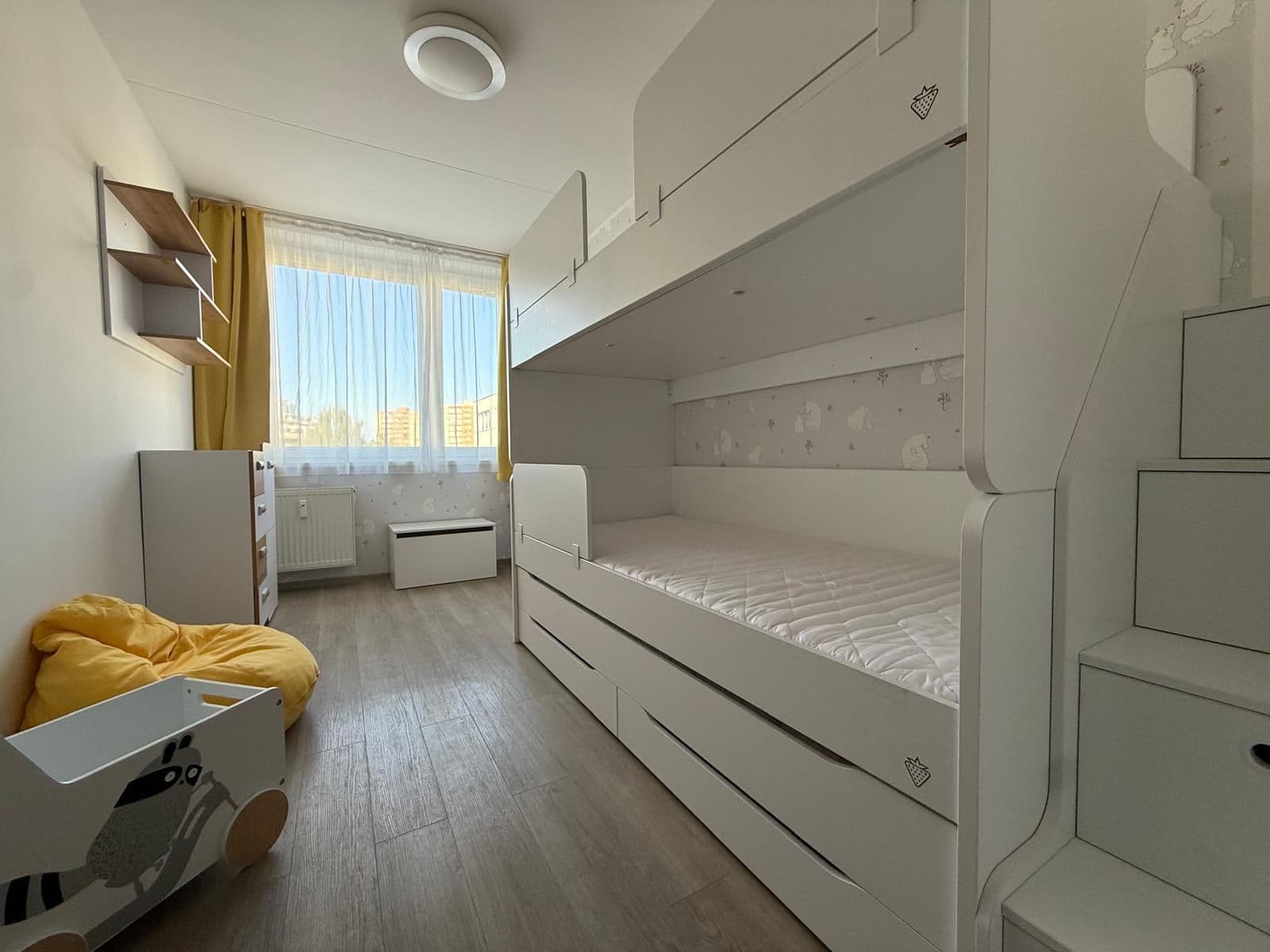 2 bedroom with open-plan kitchen flat to rent, 70 m², Pod Jarovem, Prague, Prague 2 bedroom with open-plan kitchen flat to rent, 70 m², Pod Jarovem, Prague, Prague