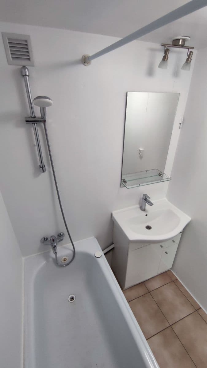 2 bedroom flat to rent, 54 m², Okružní, Prostějov, Olomoucký Region 2 bedroom flat to rent, 54 m², Okružní, Prostějov, Olomoucký Region