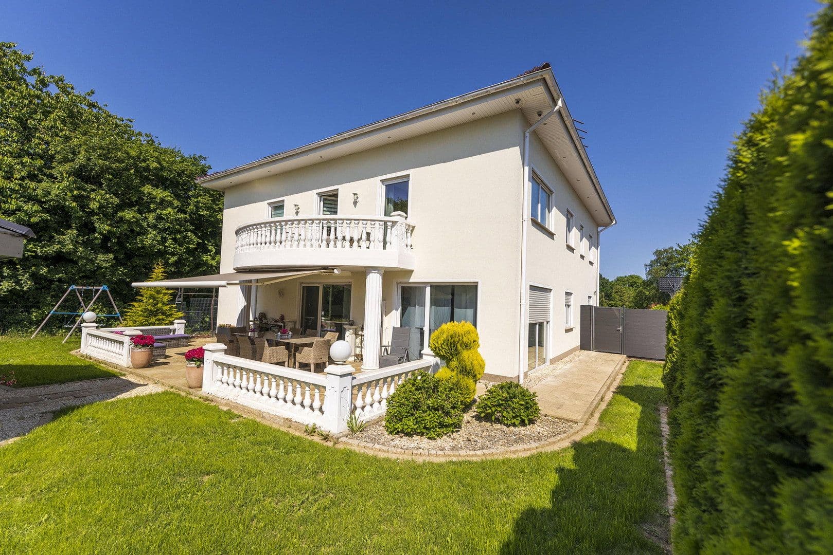 house for sale, 367 m², Hiddenhausen, North Rhine-Westphalia house for sale, 367 m², Hiddenhausen, North Rhine-Westphalia