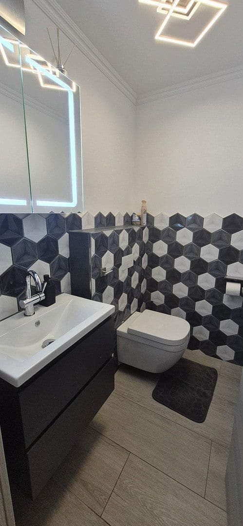 3 bedroom with open-plan kitchen flat for sale, 105 m², Mühlacker, Baden-Württemberg 3 bedroom with open-plan kitchen flat for sale, 105 m², Mühlacker, Baden-Württemberg