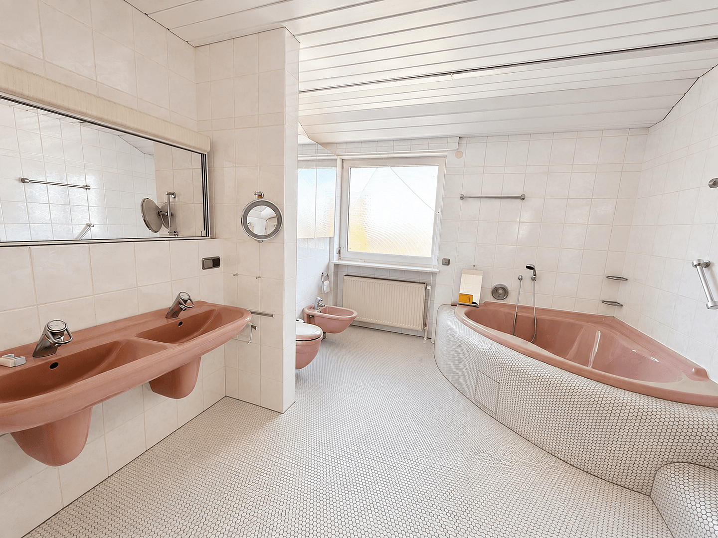house for sale, 300 m², Mandelring 250, Neustadt, Rhineland-Palatinate house for sale, 300 m², Mandelring 250, Neustadt, Rhineland-Palatinate