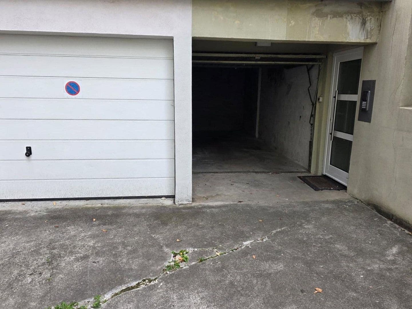 garage for sale, 0 m², Forststr. 160 B, Stuttgart, Baden-Württemberg garage for sale, 0 m², Forststr. 160 B, Stuttgart, Baden-Württemberg