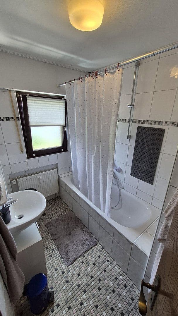 4 bedroom flat to rent, 77 m², Hindenburgstr. 23, Engelskirchen, North Rhine-Westphalia 4 bedroom flat to rent, 77 m², Hindenburgstr. 23, Engelskirchen, North Rhine-Westphalia