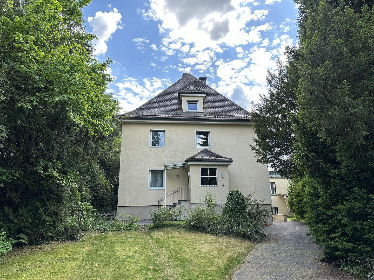 4 bedroom flat to rent, 95 m², Augsburg, Bavaria 4 bedroom flat to rent, 95 m², Augsburg, Bavaria