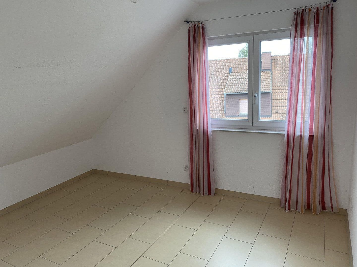 4 bedroom flat to rent, 100 m², Münster (Hessen), Hesse 4 bedroom flat to rent, 100 m², Münster (Hessen), Hesse