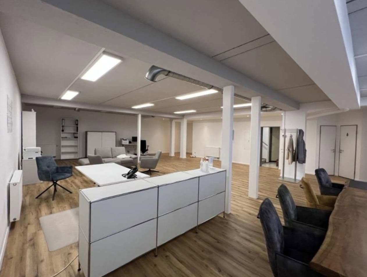 office to rent, 135 m², Kölnstraße 82, Sankt Augustin, North Rhine-Westphalia office to rent, 135 m², Kölnstraße 82, Sankt Augustin, North Rhine-Westphalia