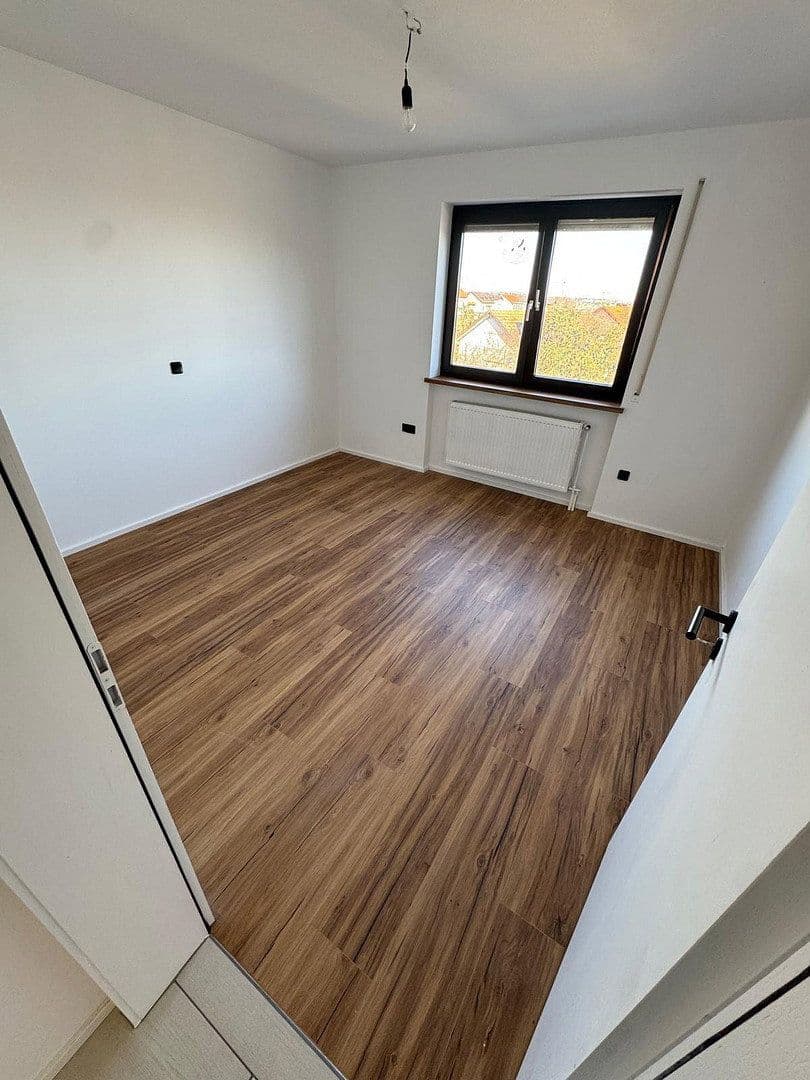 3 bedroom flat to rent, 115 m², Hepberg, Bavaria 3 bedroom flat to rent, 115 m², Hepberg, Bavaria