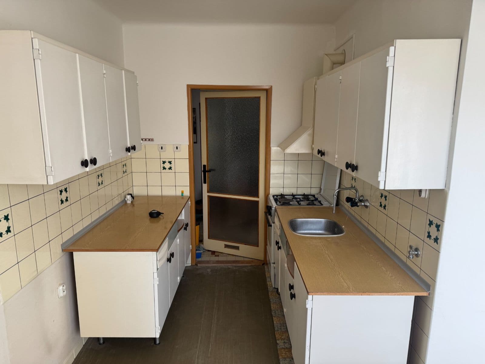 3 bedroom flat to rent, 72 m², Brožíkova, Plzeň, Plzeňský Region 3 bedroom flat to rent, 72 m², Brožíkova, Plzeň, Plzeňský Region